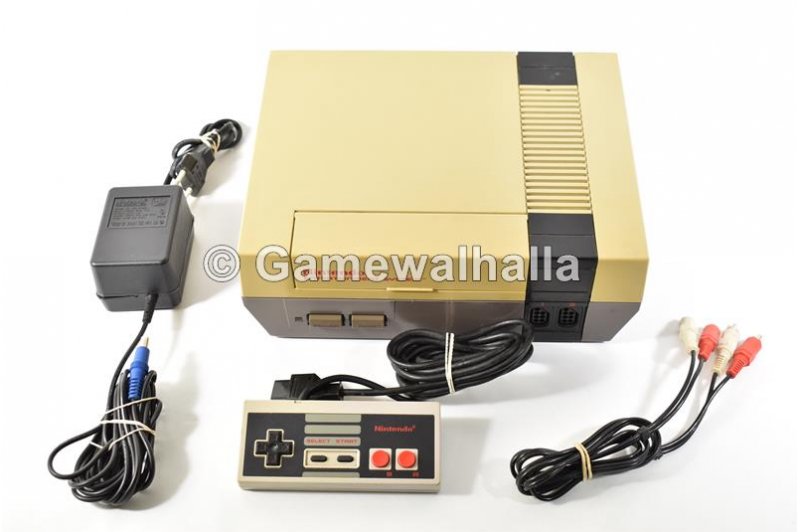 NES Console (yellowed) - Nes