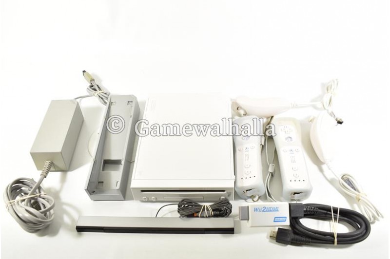 Wii Console Blanche + 2 Manettes - Wii 