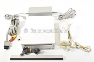 Wii Console + Accessories - Wii 
