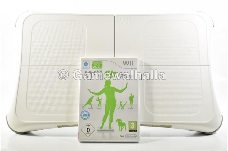Wii Fit Plus + Balance Board - Wii 